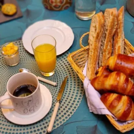Bed & Breakfast Rue Du Chateau Tarascon